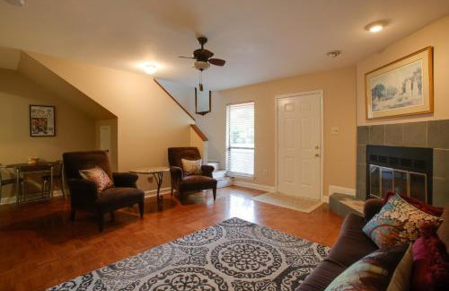 Baton Rouge Townhome with Pool Access - 7 Mi to LSU! - Foto 4