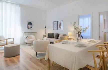 Avenida de San Luis 25, Design and comfort in the true style of Madrid, Book your getaway now! - Foto 41