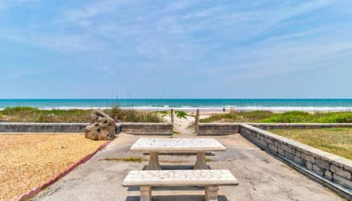 3 bedroom 2 bath home walking distance to beach - Foto 2