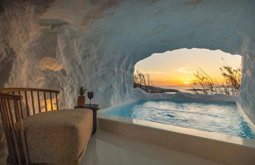 Mykonos Town Black Villa with Cave Heated Pool - Foto 57
