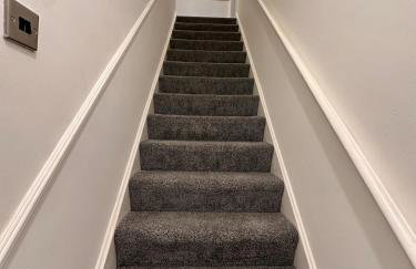 1 bed flat, free parking, 10 mins BHX airport, free WiFi - Foto 6