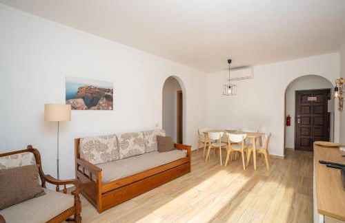 Renovated Algarve Apartments with Pool - Foto 38