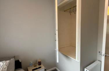 Charming 3 BR - NEC HS2- Long Stays Wifi Parking Airport - Foto 31