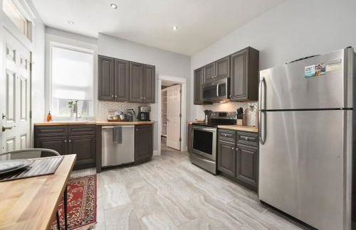 HostWise Stays - The Edmond - Bloomfield Apartment in a great location! - Foto 2