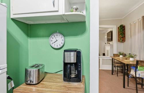 Cozy Matewan Trail Stay home - Photo 13