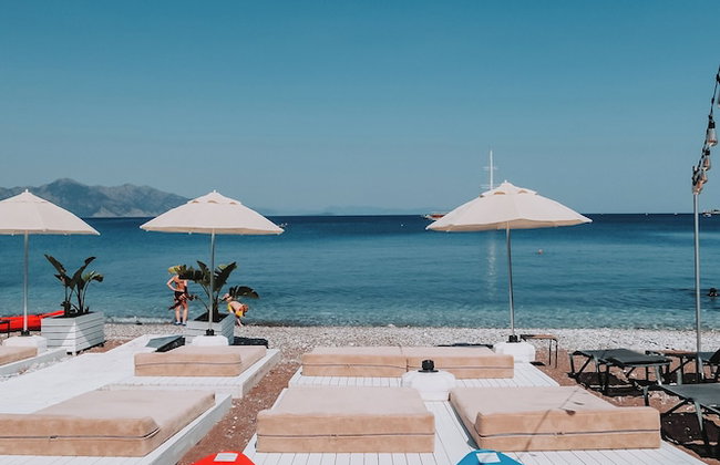 Diplomat Suites - Photo 61