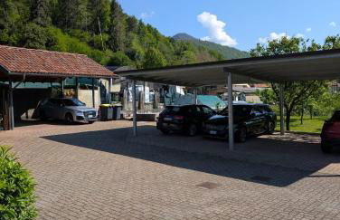 TRA MONTI E LAGO - Foto 30