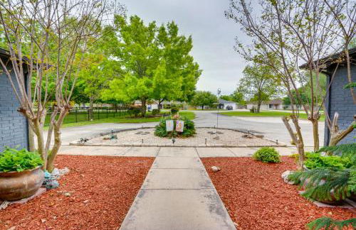 Deck and Gas Grill Riverfront McQueeney Duplex - Foto 26