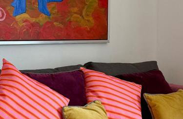 Forest Path luxury Studio Apartment with large bedroom bathroom and sauna Sleeps up to 4 - Photo 13