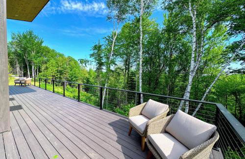 1B Contemporary cabin in magnificent setting, luxury and comfort, hot tub, AC! - Foto 42