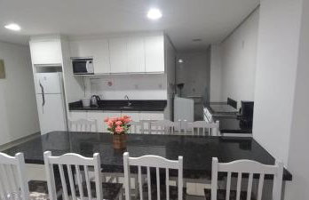 Apartamentos Ed London, 150m das Termas, Climatizado - 2 vagas garagem - Photo 12