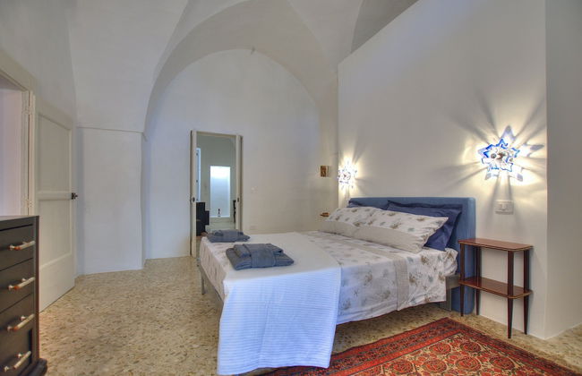 Lovely 70s Style Patio and Terrace - Photo 14