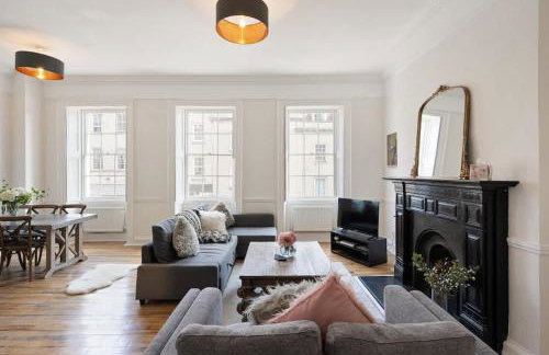 Large Luxury City Centre Flat with Balcony - Foto 4