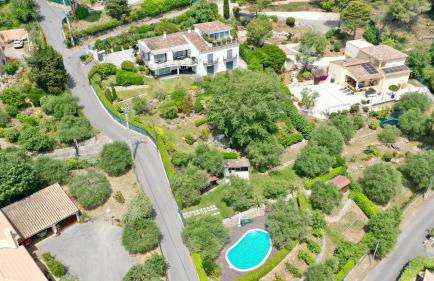 Exceptional Villa with Sea View, Pool & Privacy - Foto 22