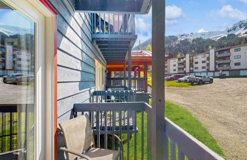 Girdwood Lodge - Photo 7