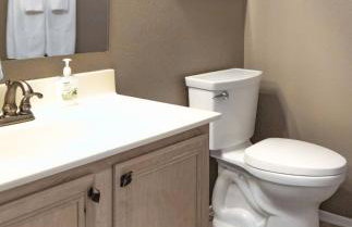 StayShores Chic Retreat – Pool HotTubSweet Sleep - Photo 25