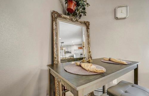 Red Rock Loft! Trails Apartment w BBQ & Fire Pit - Foto 18