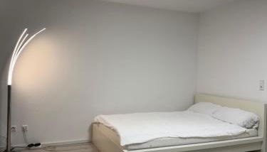 Modernes Apartment nahe Arena & Mercedes Museum - Photo 3