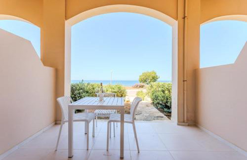 Resitour - Chania Aphrodite Beachfront - Photo 77