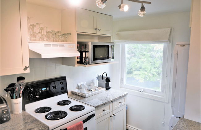 All Suites Whitney Manor - Photo 18