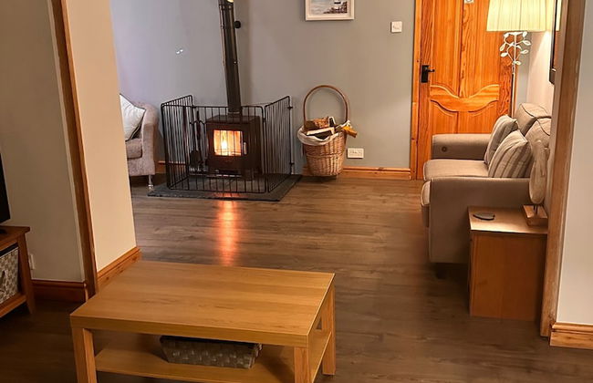 Detached 3 Bed Cottage, Mountain Views- Pets, Wifi - Photo 19