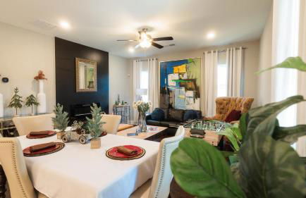 Incredible King Bed Room Private Bathroom - Foto 10