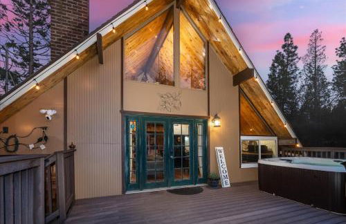 Bass Lake Chalet- A frame with hot tub/firepit - Foto 7