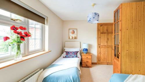 Pet Friendly Apartment with Rural Views & Parking - Foto 3