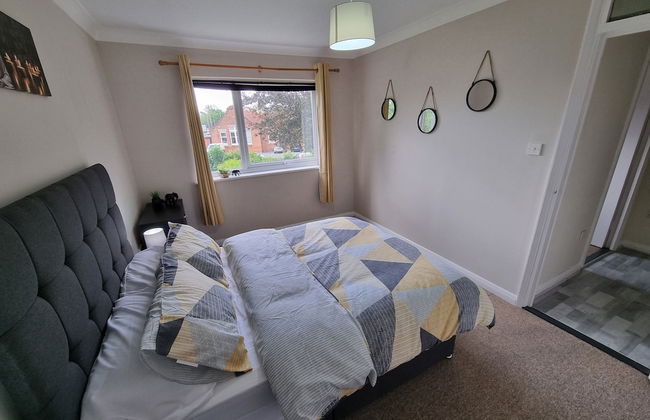 360 Serviced Accommodations - Swan Path Retreat - 2 Bedroom Apartment - Photo 5