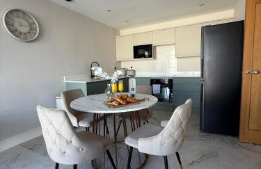 Elegant 1 Bed with free parking - Foto 12
