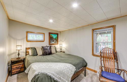 10 Mi to Mtn Resort Normalville Cabin with Balcony! - Foto 20