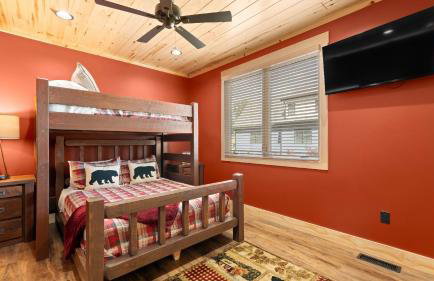 Black Bear & Blue Heron by Avantstay 2 Lakefront Homes, Sleeps 43 Pool, Dock, Theater - Foto 106