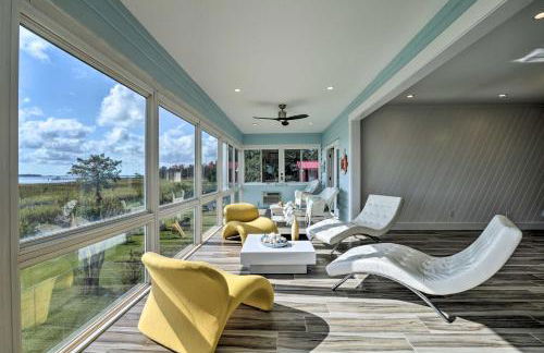 Luxurious Waterfront Home with Private Pier and Views! - Foto 1