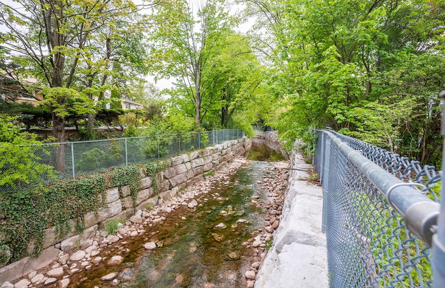 GLOBALSTAY Sunny Basement Brontë park - Foto 23