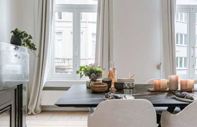 Charming House in the City of Antwerp With Parking - Foto 14