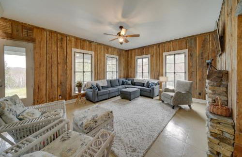 Scenic Loon Lake Adventure Retreat with Dock! - Foto 5