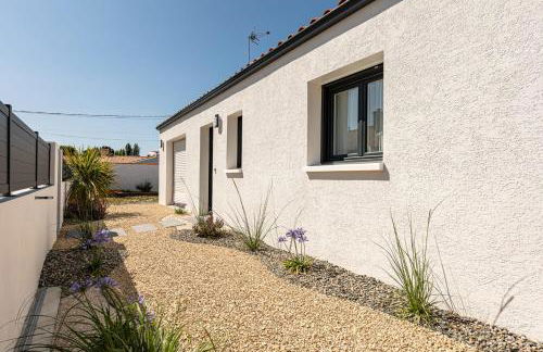 Clair Jeanne - 900m plage - Parking - Photo 22