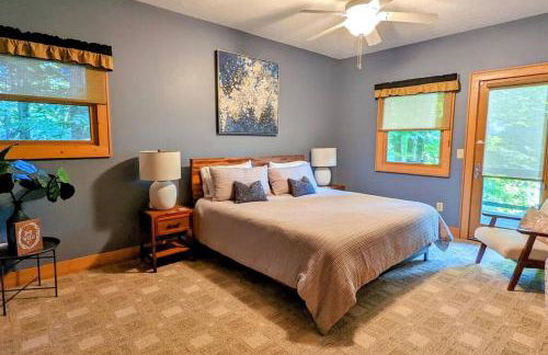 Serene Green - Views, Hot Tub, Skiing, Tubing, Gas Fireplace - Foto 12