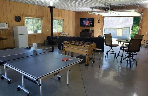 Luxury Lodge on 40 Private Acres • HUMM Sauna • Party Barn • - Foto 42