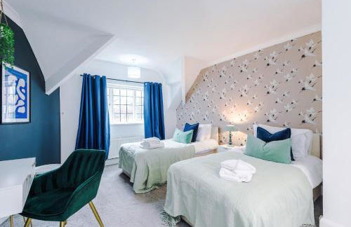 Stylish 4 Bedroom Home in Port Sunlight with 7 Beds Perfect for Business Bookings and Groups - Foto 73