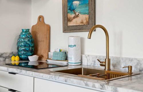 Dockside Dream-Waterfront-Boat Slip-Downtown - Foto 13