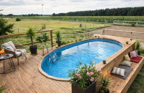 Familienfreundliche große Ferienwohnung mit Pool & Pferden - Spielplatz direkt am Haus - Foto 1