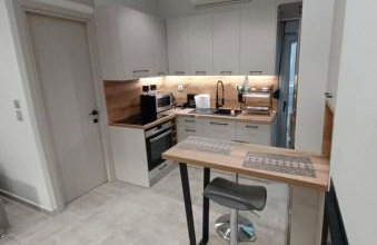 Doukas Home - Photo 2