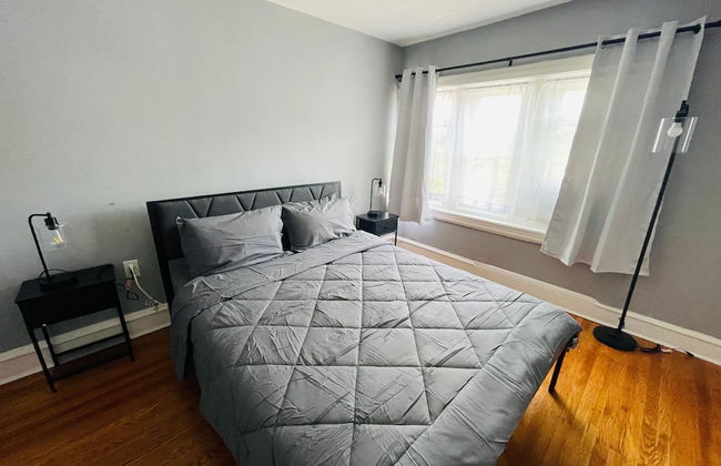 Charming 1BR Apartment Near Train Station - Foto 2