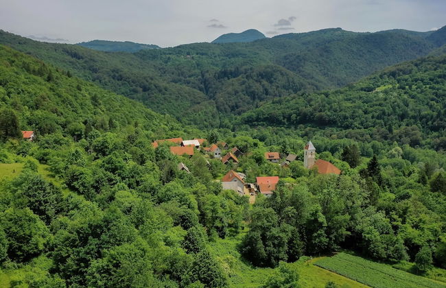 Charming Holiday House in Velika Lesnica - Foto 27