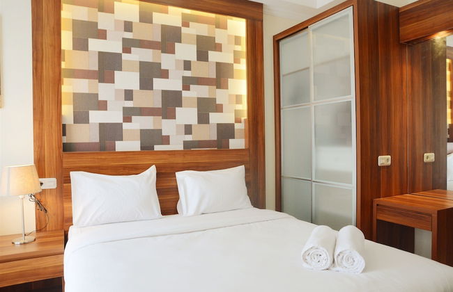 Warm and Best Studio Menteng Park Apartment - Photo 10