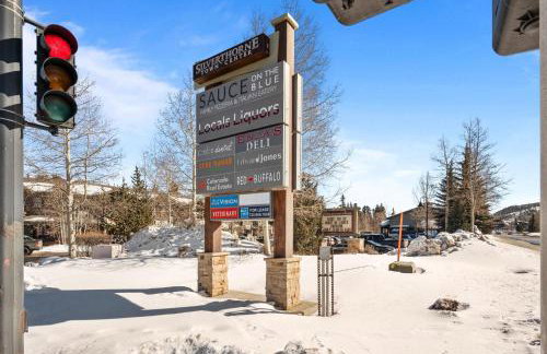 ElevateA Rooftop - Silverthorne - Foto 49