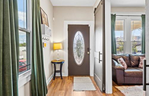 3BR Cozy Family Home with HotTub & Spacious Backyard - Foto 20