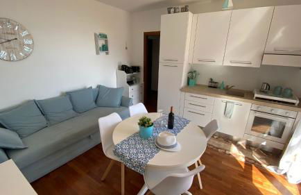 EnjoyIseoLake - Le Terrazze - 2 rooms flat with a pool and a terrace with a stunning lake view - Foto 4