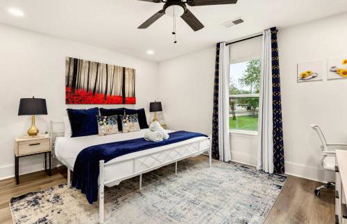 Manchaca 4 bedroom sleeps 10 Pool and Hot tub - Photo 47